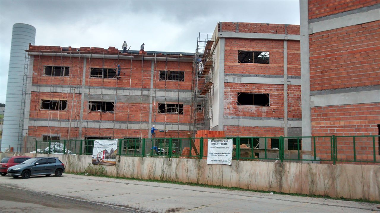 Estrutura comercial em fase de execução